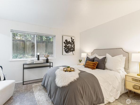 6525 200th Street SW 101, Lynnwood WA 98036