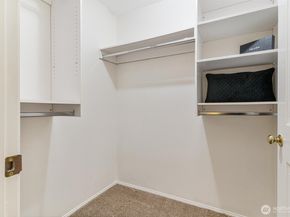 6525 200th Street SW 101, Lynnwood WA 98036