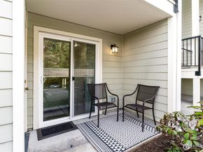 6525 200th Street SW 101, Lynnwood WA 98036