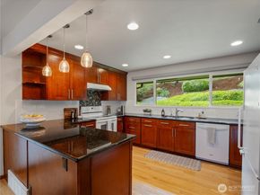 16631 Sylvester Road SW, Burien WA 98166
