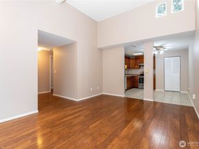 4308 NE Sunset Boulevard B5, Renton WA 98059