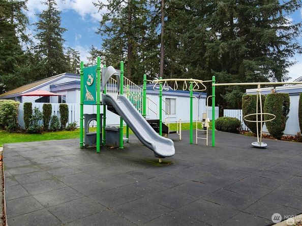 4308 NE Sunset Boulevard B5, Renton WA 98059