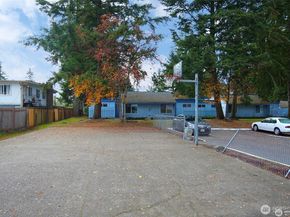 4308 NE Sunset Boulevard B5, Renton WA 98059