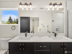 8513 19th Avenue NW A, Seattle WA 98117