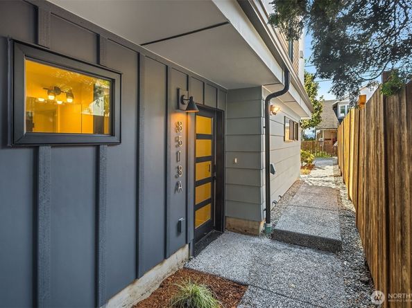 8513 19th Avenue NW A, Seattle WA 98117