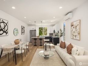 8513 19th Avenue NW A, Seattle WA 98117