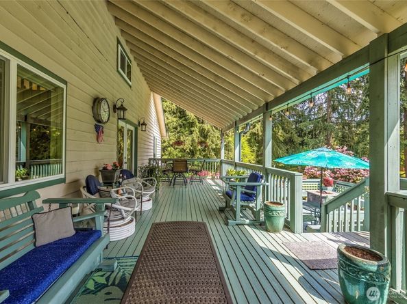 27428 97th Avenue SW, Vashon WA 98070