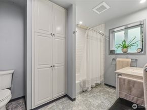 27428 97th Avenue SW, Vashon WA 98070