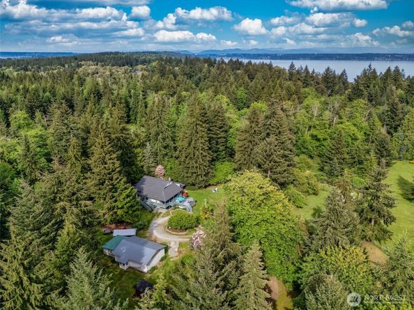 27428 97th Avenue SW, Vashon WA 98070
