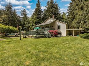 27428 97th Avenue SW, Vashon WA 98070