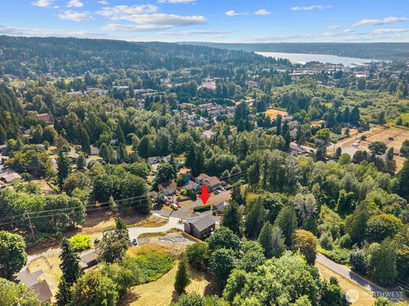 18520 83rd Avenue NE, Kenmore WA 98028