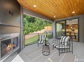 18520 83rd Avenue NE, Kenmore WA 98028