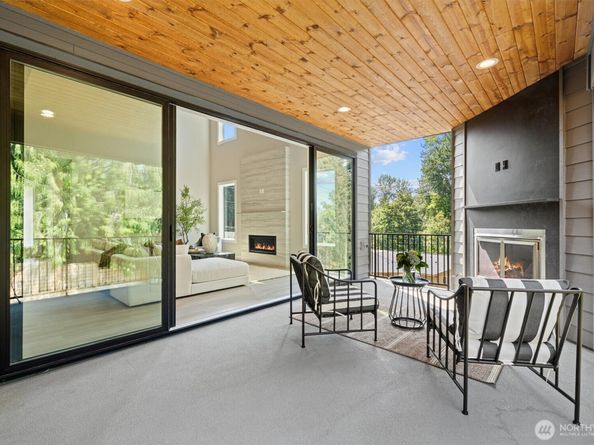 18520 83rd Avenue NE, Kenmore WA 98028