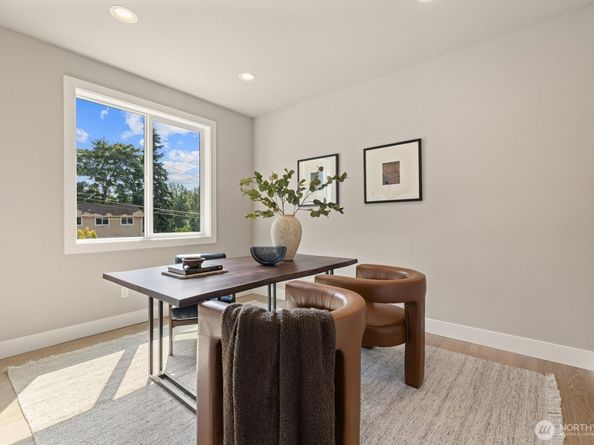 18520 83rd Avenue NE, Kenmore WA 98028