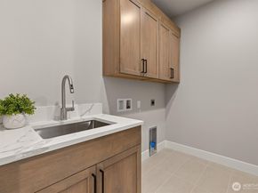 18520 83rd Avenue NE, Kenmore WA 98028