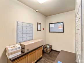 3661 Phinney Avenue N 407, Seattle WA 98103