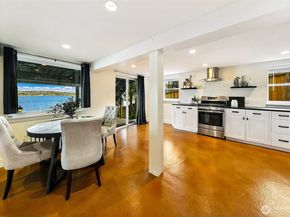 4216 55th Avenue NE, Seattle WA 98105