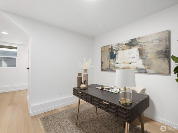 12015 36th Avenue NE B, Seattle WA 98125