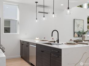 12015 36th Avenue NE B, Seattle WA 98125