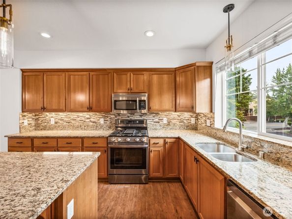 4660 NE 3rd Court J3, Renton WA 98059