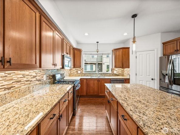 4660 NE 3rd Court J3, Renton WA 98059