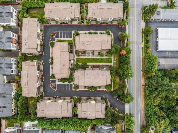 4660 NE 3rd Court J3, Renton WA 98059