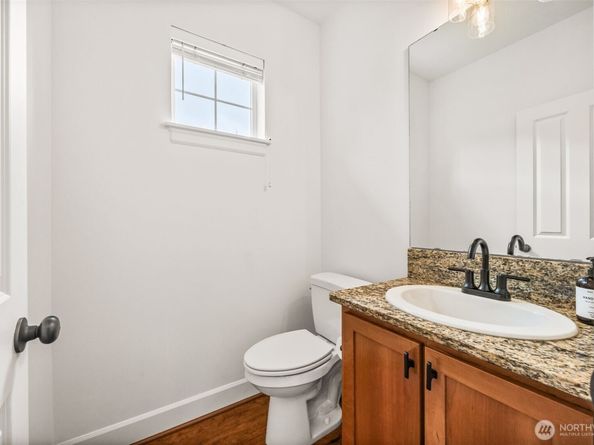 4660 NE 3rd Court J3, Renton WA 98059