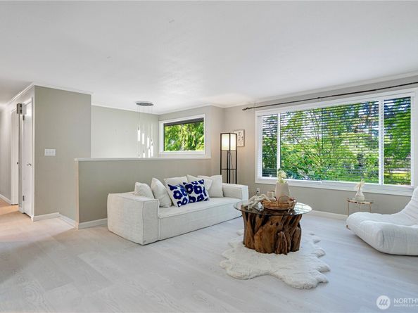 4017 162nd Avenue SE, Bellevue WA 98006