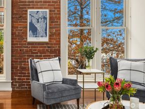 2324 1st Avenue 202, Seattle WA 98121