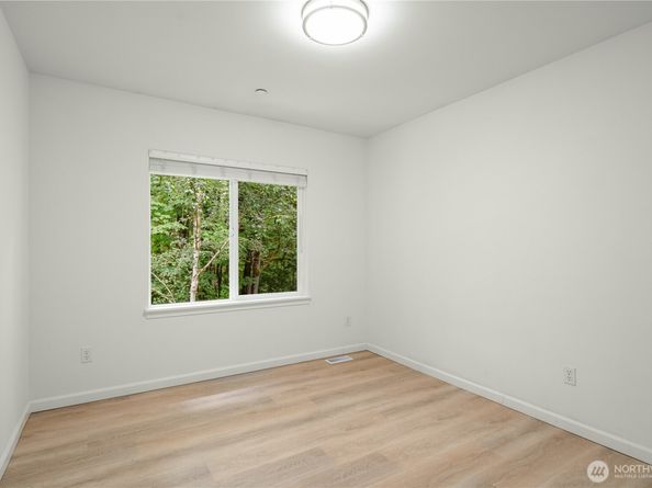16760 128th Place NE, Woodinville WA 98072