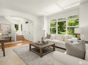 16760 128th Place NE, Woodinville WA 98072