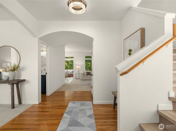 16760 128th Place NE, Woodinville WA 98072