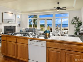 6290 Harbour Heights Parkway A3, Mukilteo WA 98275