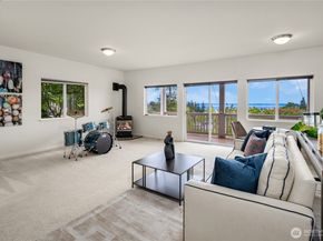 6290 Harbour Heights Parkway A3, Mukilteo WA 98275