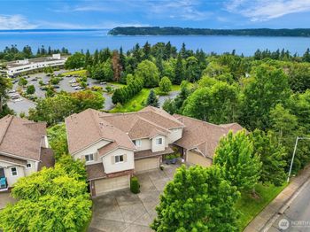 6290 Harbour Heights Parkway