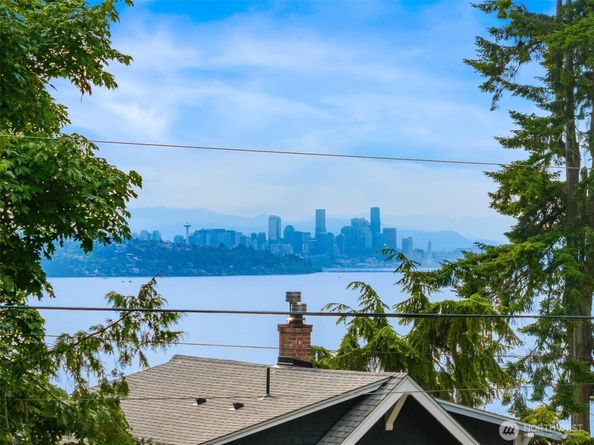 10376 NE Winthers Road, Bainbridge Island WA 98110