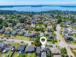 6710 36th Avenue SW A, Seattle WA 98126