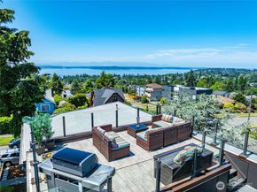 6710 36th Avenue SW A, Seattle WA 98126