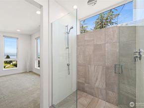 6710 36th Avenue SW A, Seattle WA 98126