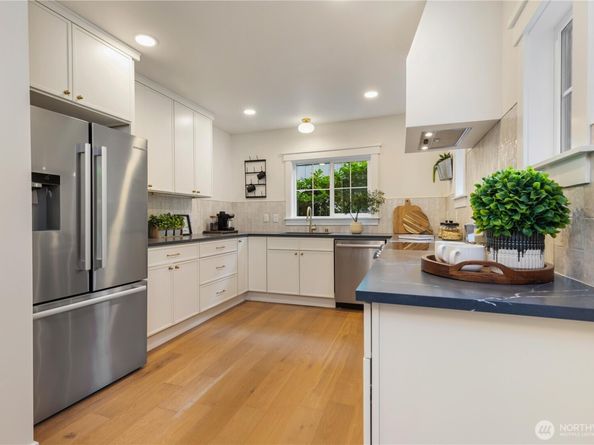 2275 NE 60th Street, Seattle WA 98115