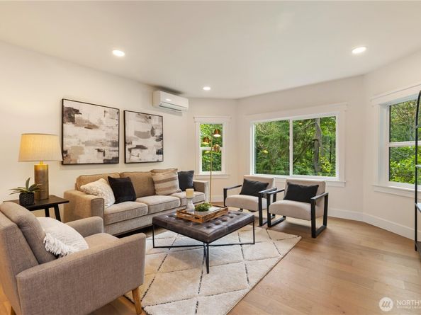 2275 NE 60th Street, Seattle WA 98115