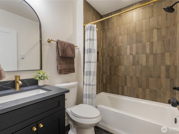 2275 NE 60th Street, Seattle WA 98115