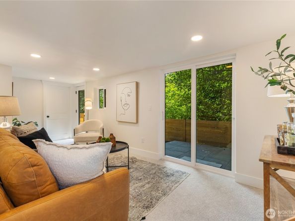 2275 NE 60th Street, Seattle WA 98115