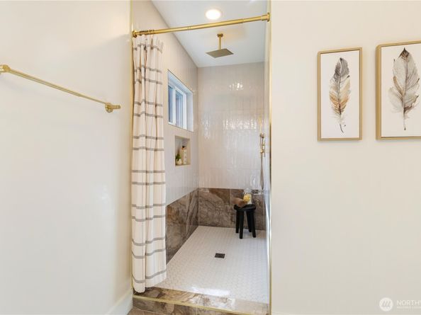 2275 NE 60th Street, Seattle WA 98115