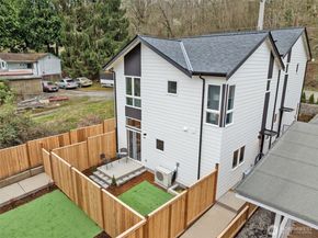 5984 26th Avenue SW B, Seattle WA 98106