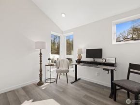5984 26th Avenue SW B, Seattle WA 98106