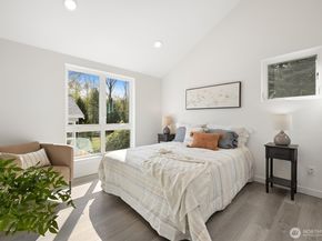 5984 26th Avenue SW B, Seattle WA 98106