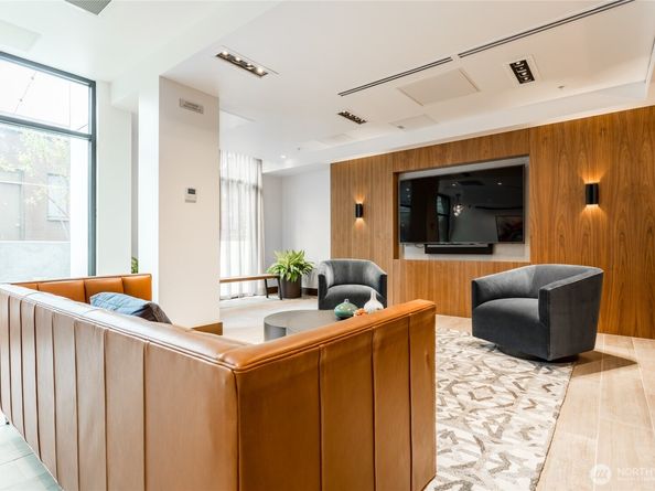 1085 103rd Avenue NE 217, Bellevue WA 98004