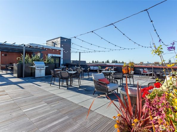 1085 103rd Avenue NE 217, Bellevue WA 98004