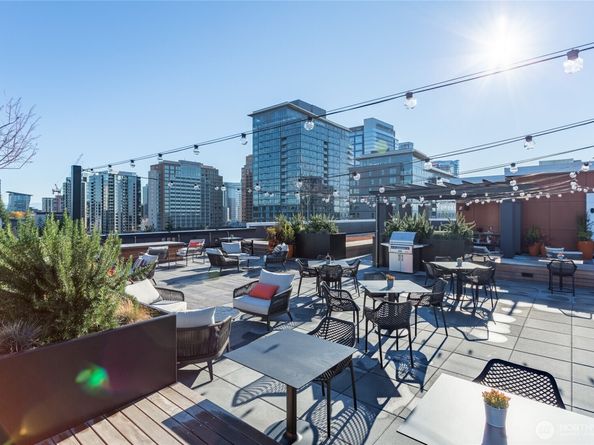 1085 103rd Avenue NE 217, Bellevue WA 98004